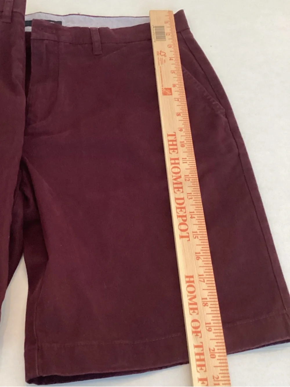 Tommy Hilfiger Chino Shorts Men's 34 Burgundy Maroon Classic Fit Stretch